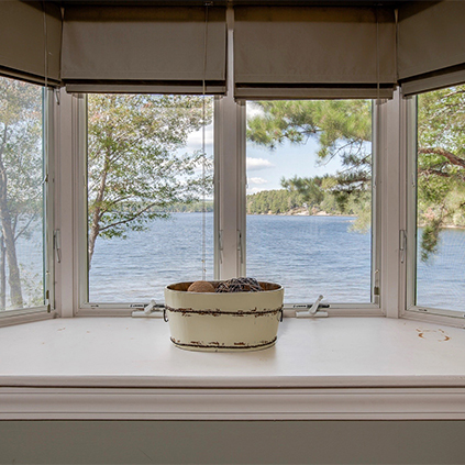 bedroom with view on the Lake Ossipee
